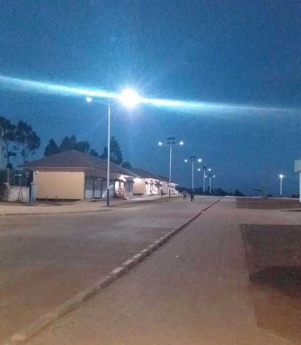 崇信县非洲科特迪瓦太阳能路灯工程